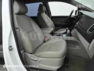 2019 KIA  CARNIVAL SEDONA 9 SEATS 2.2 DIESEL LUXURY - 10