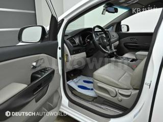 2019 KIA  CARNIVAL SEDONA 9 SEATS 2.2 DIESEL LUXURY - 11