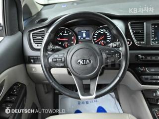 2019 KIA  CARNIVAL SEDONA 9 SEATS 2.2 DIESEL LUXURY - 13