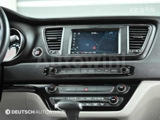 2019 KIA  CARNIVAL SEDONA 9 SEATS 2.2 DIESEL LUXURY - 14