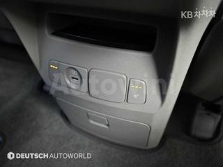 2019 KIA  CARNIVAL SEDONA 9 SEATS 2.2 DIESEL LUXURY - 16