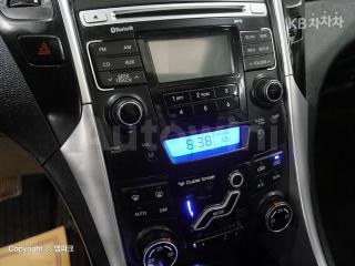 2011 HYUNDAI YF SONATA Y20 LUXURY - 13