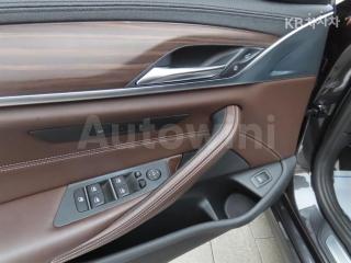 2017 BMW  5SERIES G30  530I M SPORT PLUS - 9