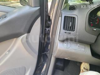 2014 HYUNDAI GRAND STAREX H-1 5 SEATS VAN CVX PREMIUM - 9