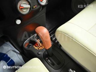 2012 NISSAN CUBE 1.8 S CVT - 9