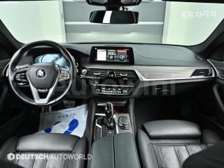 2017 BMW  5SERIES G30  520D M SPORT PLUS - 7