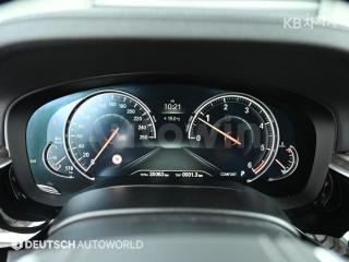 2017 BMW  5SERIES G30  520D M SPORT PLUS - 8