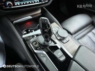 2017 BMW  5SERIES G30  520D M SPORT PLUS - 9
