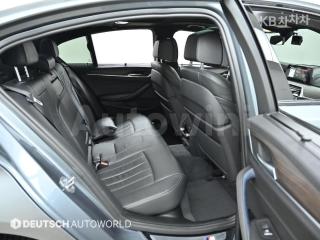 2017 BMW  5SERIES G30  520D M SPORT PLUS - 12