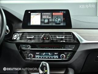 2017 BMW  5SERIES G30  520D M SPORT PLUS - 14