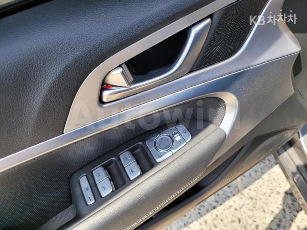 2020 GENESIS G70 2.0T SPORT PACKAGE - 8