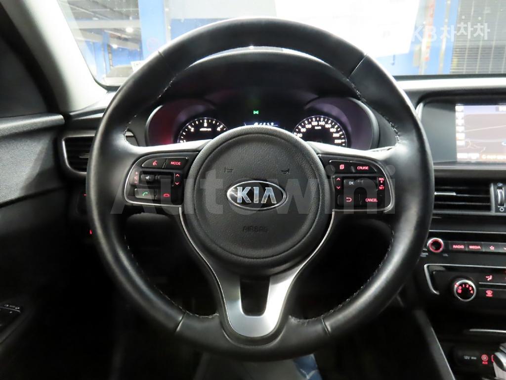 2018 KIA K5 2ND GEN OPTIMA 1.7 DIESEL MX PRESTIGE - 10