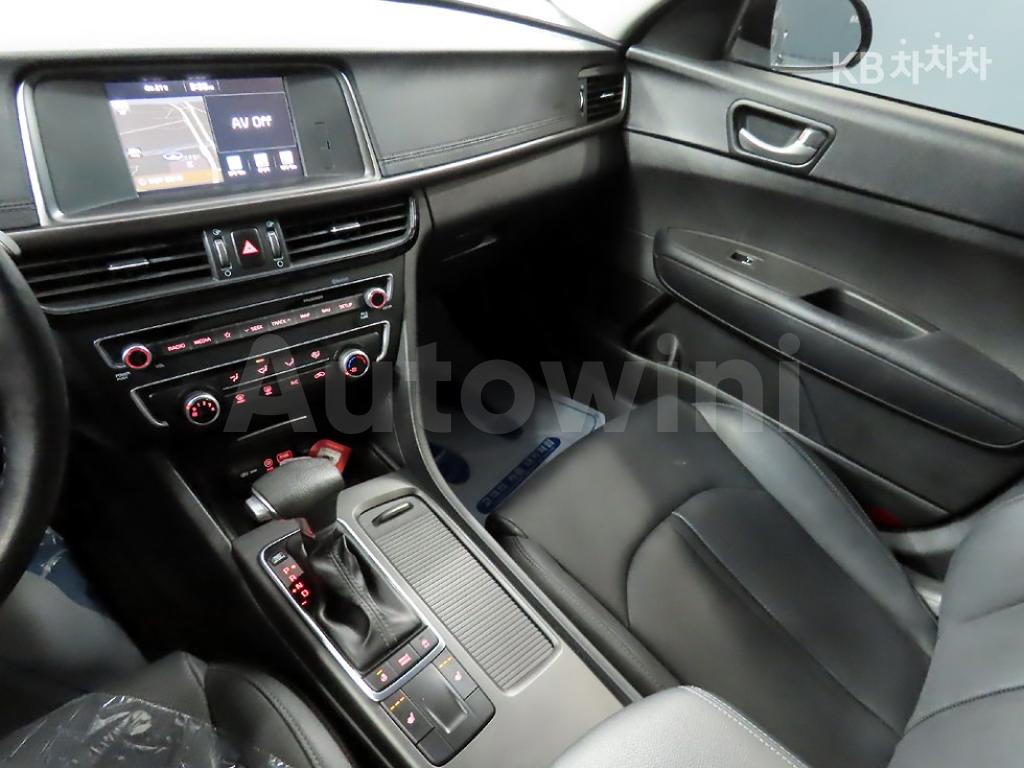 2018 KIA K5 2ND GEN OPTIMA 1.7 DIESEL MX PRESTIGE - 11