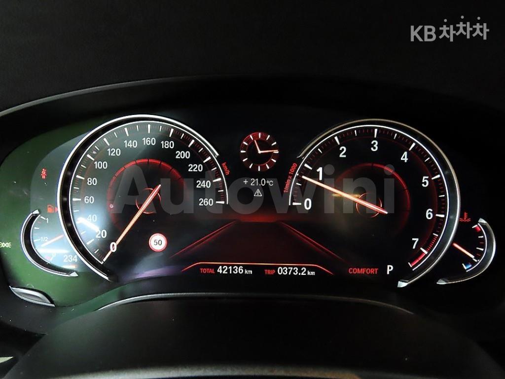 2017 BMW  5SERIES G30  530I XDRIVE M SPORT PLUS - 8