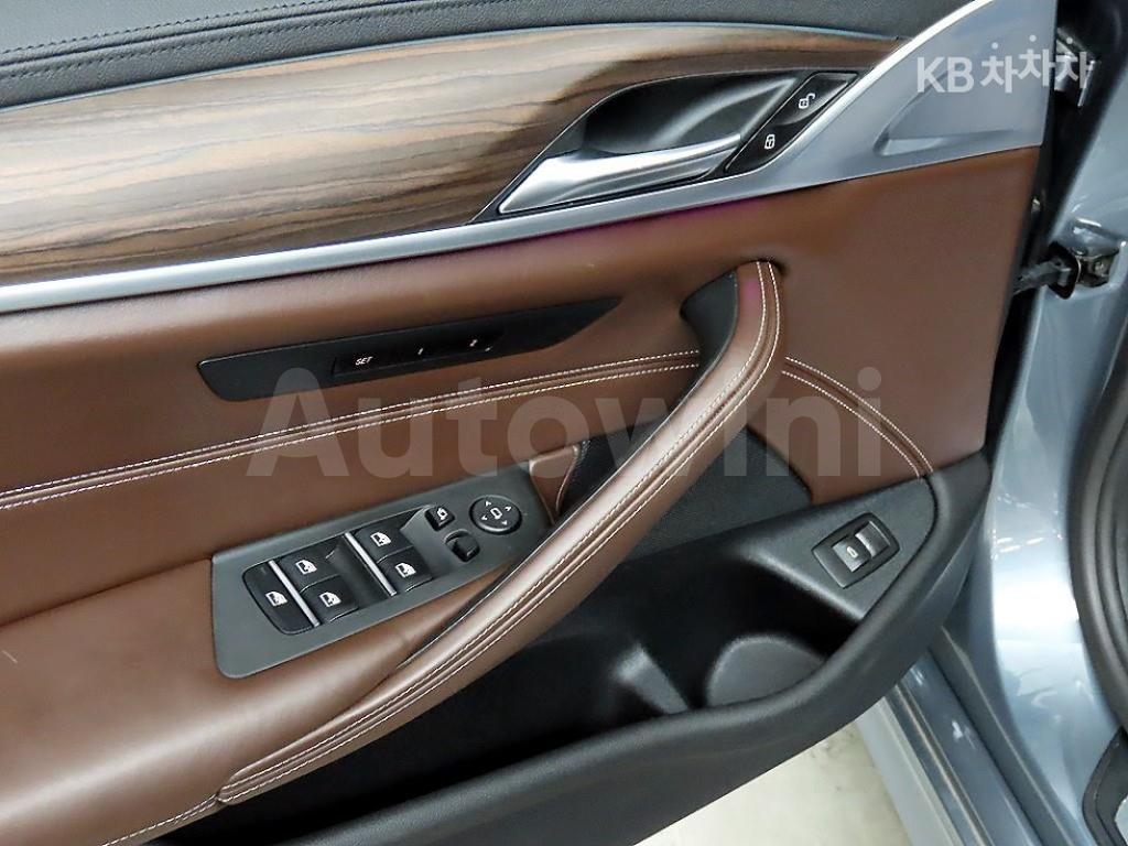 2017 BMW  5SERIES G30  530I XDRIVE M SPORT PLUS - 12