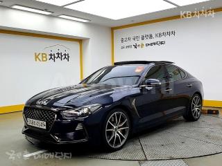 KMTG341ABLU060724 2020 GENESIS G70 2.0T SPORT PACKAGE-0