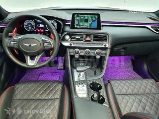 KMTG341ABLU060724 2020 GENESIS G70 2.0T SPORT PACKAGE-4