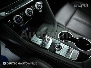 2020 GENESIS G70 2.0T ADVANCED - 9