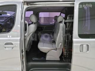 2014 HYUNDAI GRAND STAREX H-1 5 SEATS VAN CVX LUXURY - 11