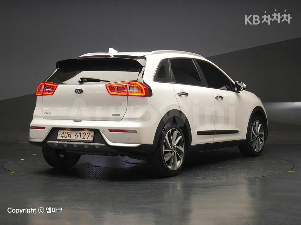 2018 KIA NIRO 1.6 NOBLESSE - 4