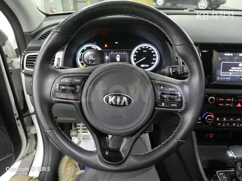 2018 KIA NIRO 1.6 NOBLESSE - 8