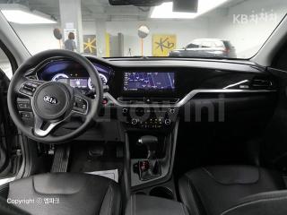 KNACA81CGLA292976 2020 KIA  NIRO 1.6 HEV LUXURY-5