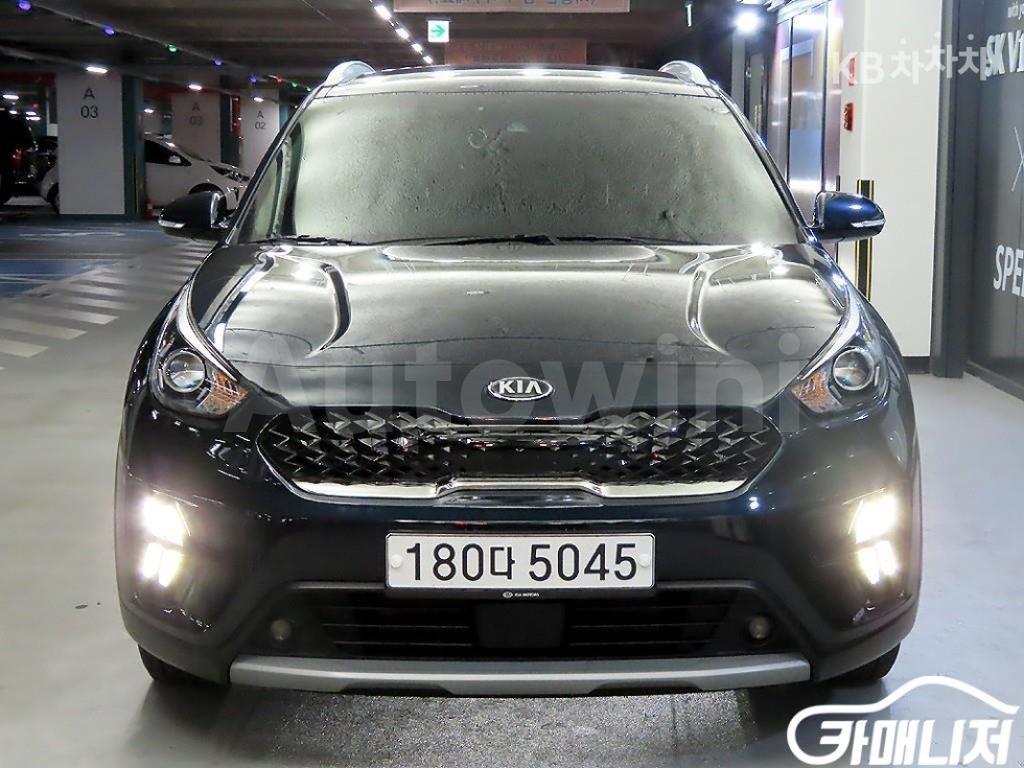 KNACB81CGLA371690 2020 KIA  NIRO 1.6 HEV PRESTIGE-0