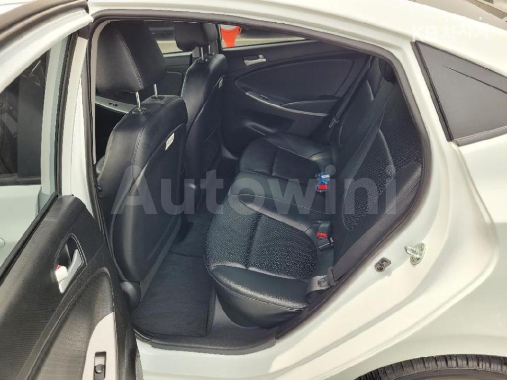 2017 HYUNDAI ACCENT  1.4 VVT PREMIUM - 7