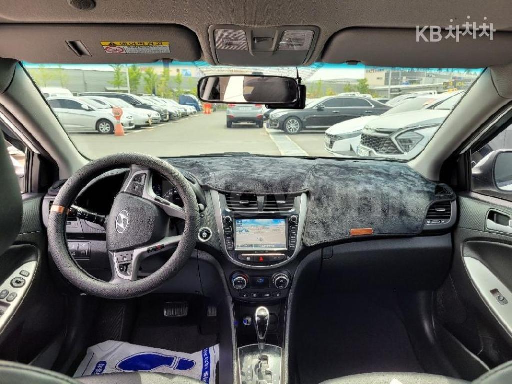 2017 HYUNDAI ACCENT  1.4 VVT PREMIUM - 8