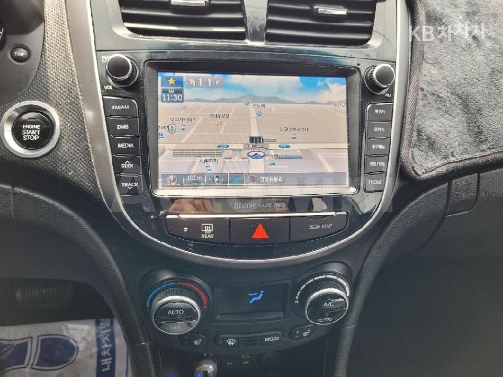 2017 HYUNDAI ACCENT  1.4 VVT PREMIUM - 12
