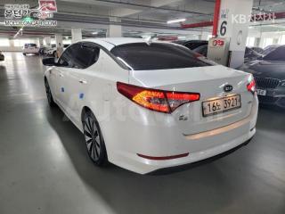 KNAGN419BDA265266 2013 KIA K5 OPTIMA GASOLINE 2.0 LUXURY-2