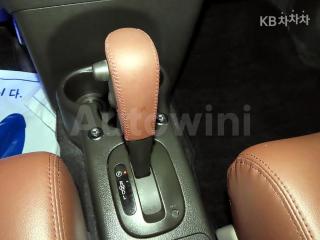2012 NISSAN CUBE 1.8 SL CVT - 12