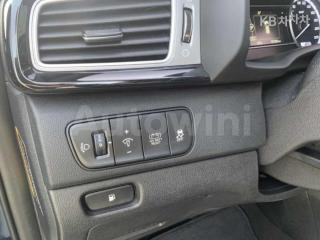 2018 KIA NIRO 1.6 PRESTIGE - 12