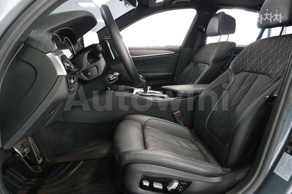 2017 BMW  5SERIES G30  530I M SPORT PLUS - 9