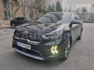 KNACE81CGLA365090 2020 KIA  NIRO 1.6 HEV NOBLESSE SPECIAL-0