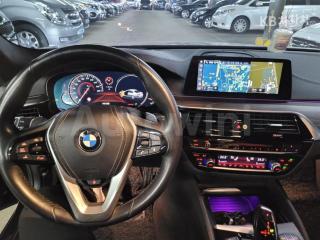 2017 BMW  5SERIES G30  520D M SPORT PLUS - 8