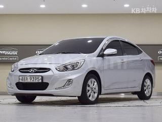 KMHCT41BEHU304651 2017 HYUNDAI ACCENT  1.4 VVT MORDERN-0