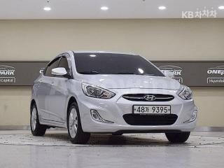 KMHCT41BEHU304651 2017 HYUNDAI ACCENT  1.4 VVT MORDERN-1