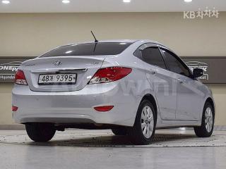 KMHCT41BEHU304651 2017 HYUNDAI ACCENT  1.4 VVT MORDERN-2
