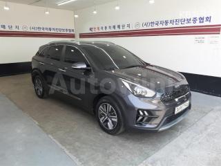 KNACB81CGLA416420 2020 KIA  NIRO 1.6 HEV PRESTIGE-2
