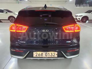 KNACB81CGHA016688 2017 KIA NIRO 1.6 PRESTIGE-4
