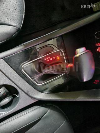 2017 KIA NIRO 1.6 PRESTIGE - 9