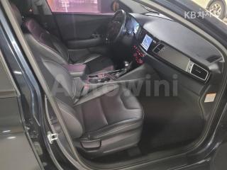 2017 KIA NIRO 1.6 PRESTIGE - 15