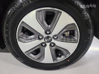 2017 KIA NIRO 1.6 PRESTIGE - 18