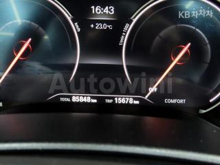 2017 BMW  5SERIES G30  520D M SPORT PLUS - 9
