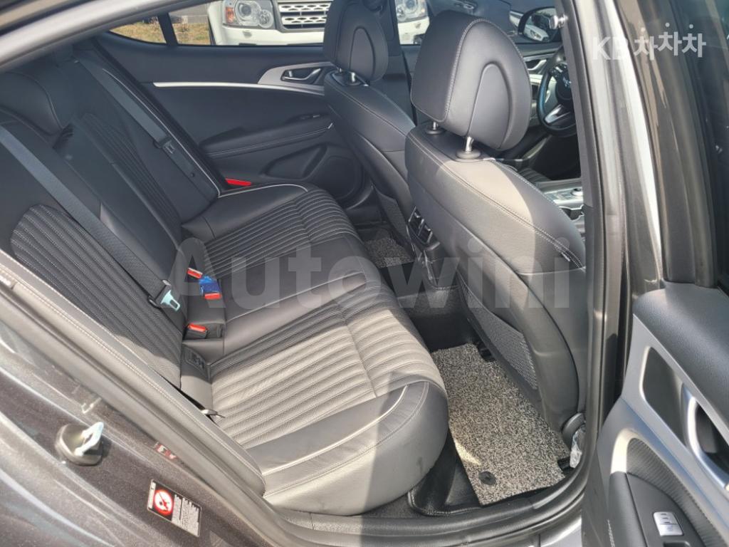 2020 GENESIS G70 2.0T SPORT PACKAGE - 8