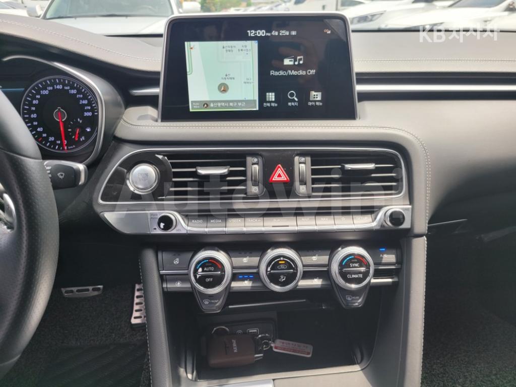 2020 GENESIS G70 2.0T SPORT PACKAGE - 23