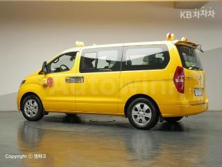 KMJWA37TBKU028738 2019 HYUNDAI  GRAND STAREX LPI 어린이버스 15 SEATS-2