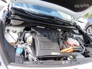 KNACB81CGHA062197 2017 KIA NIRO 1.6 PRESTIGE-4