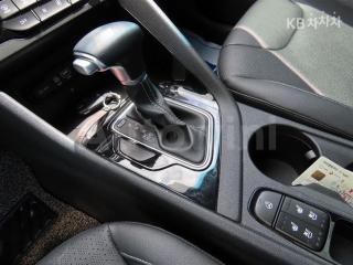 2017 KIA NIRO 1.6 PRESTIGE - 13